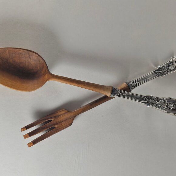 Antique Rose Point by Wallace Sterling Silver Two Piece Salad Serving Set - Picture 12 of 13